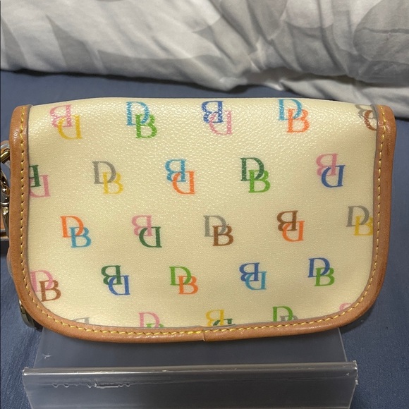 Dooney & Bourke Cream Multicolor Logo Wristlet - Picture 2 of 7
